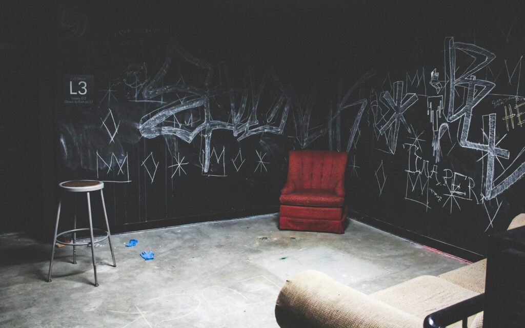 Creative Ways to Refresh a Room With Paint Creative Ways to Refresh a Room With Paint