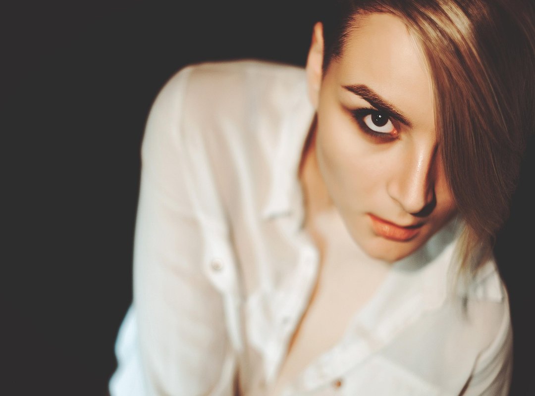 How to Style and Maintain Your Layered Look